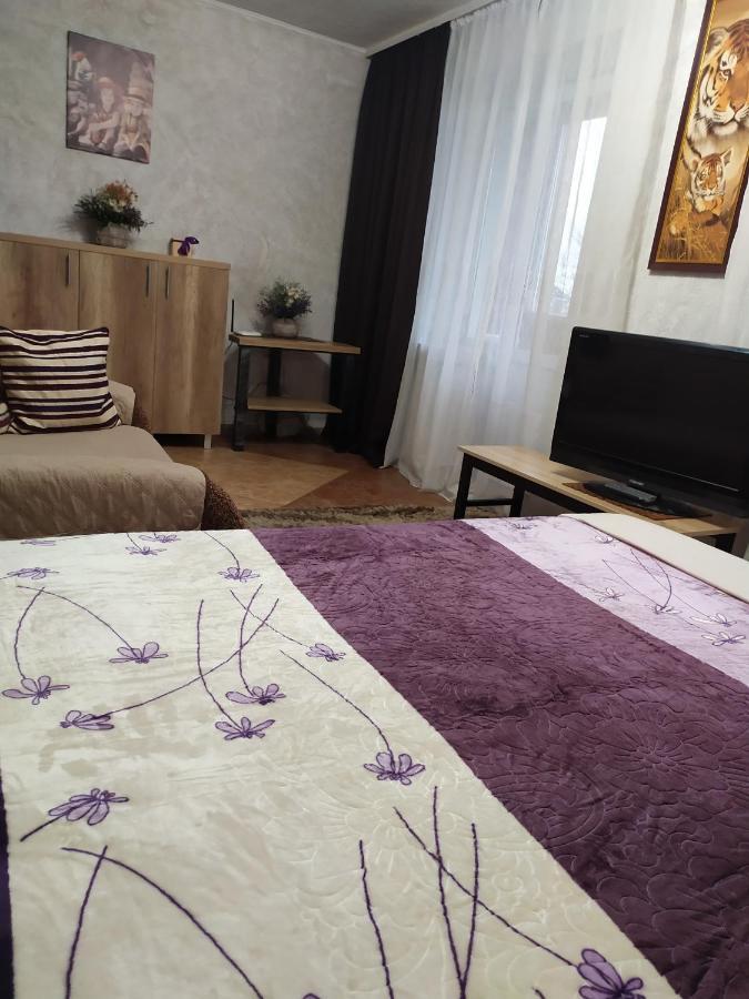 Apartment On Sobornaya 58 Khmel'nyts'kyy Exterior photo