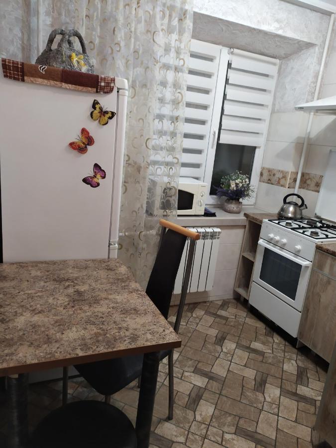 Apartment On Sobornaya 58 Khmel'nyts'kyy Exterior photo